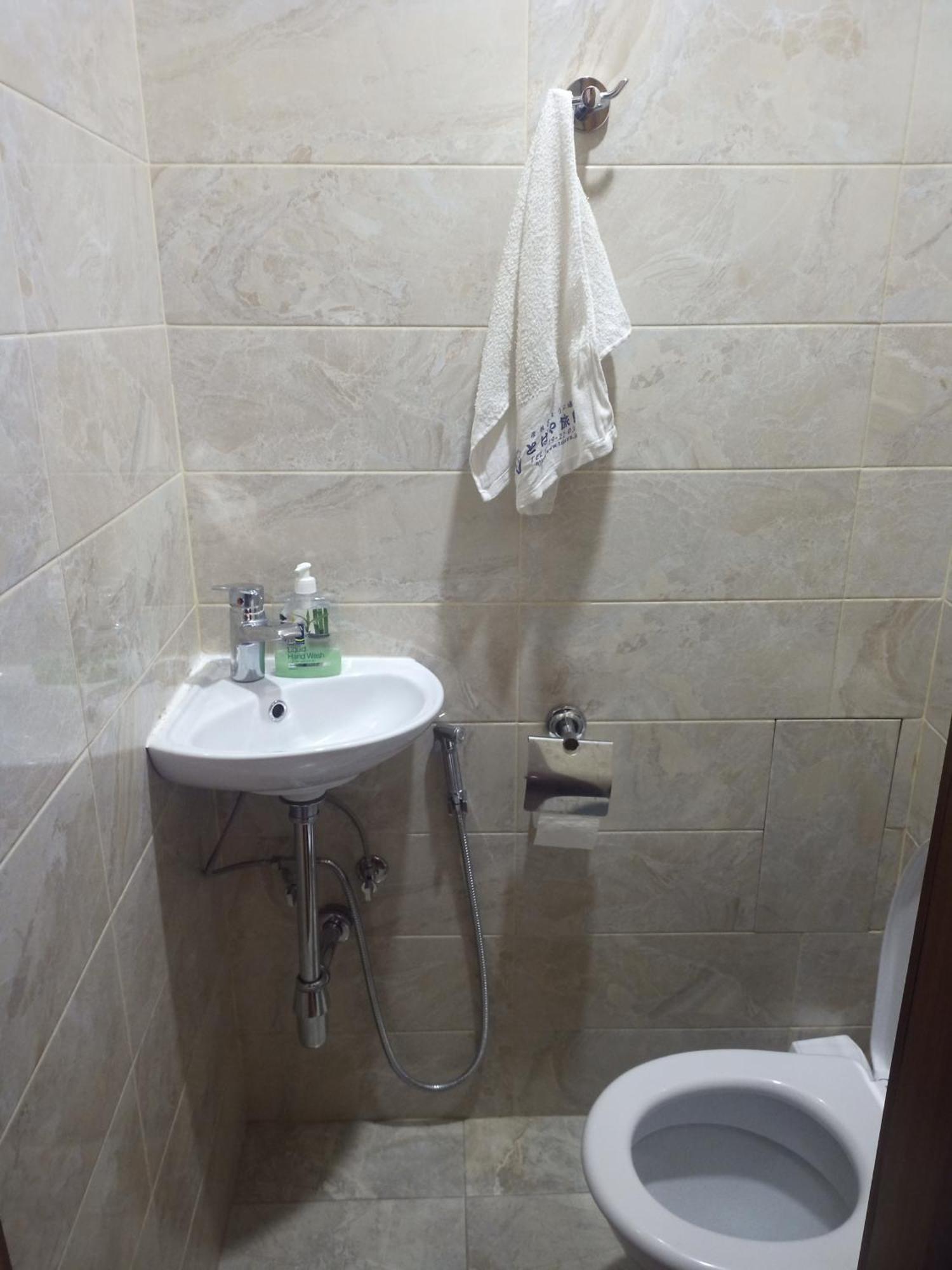 Spacious One Bedroom Apartment In The City Centre Jereván Kültér fotó
